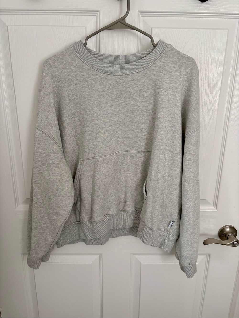 Light Gray Women's Crewneck Sweater - Unbranded